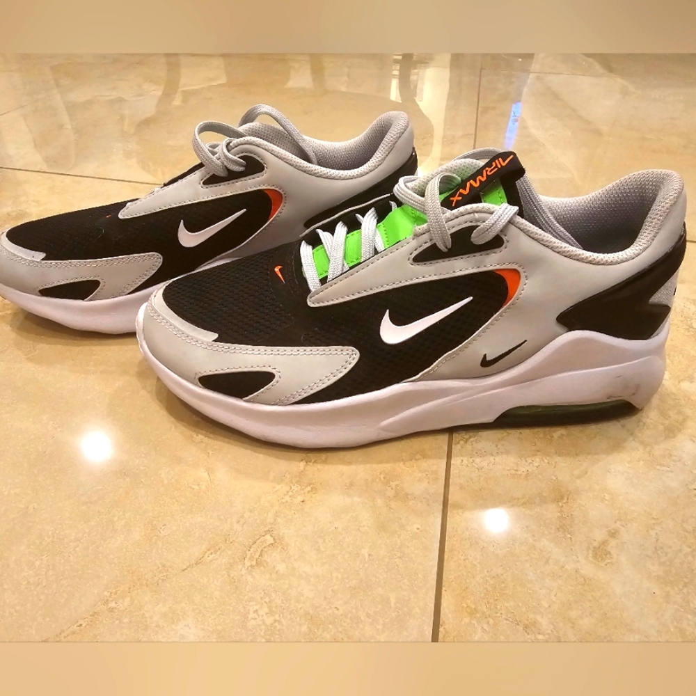 Nike Air Max Bolt Shoes, Size 7